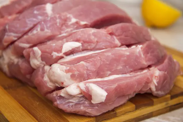 Varkensvlees vlees segmenten voorbereid koken steak — Stockfoto