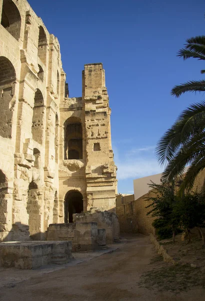 Coliseo de El Jem Túnez. Anfiteatro antiguo — Foto de Stock