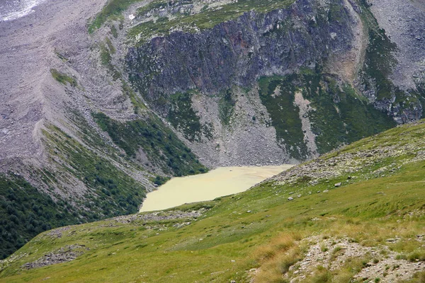 Lago Multicolorido Donzur Orun Kyol Entre Montanhas Norte Cáucaso Terskol — Fotografia de Stock