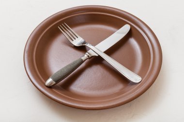 geçiş bıçak, kaşık beyaz ile kahverengi plaka