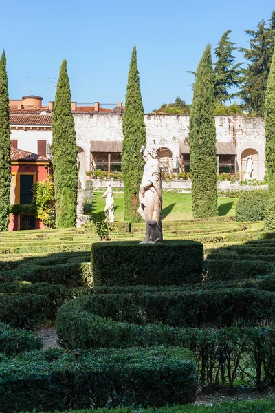 Paisagem do Jardim Giusti em Verona — Fotografia de Stock