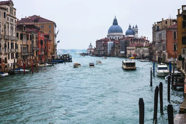 Grand Canal in Venice city in rainy autumn day — Stock Photo, Image