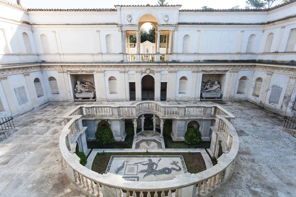 Patio in Villa Giulia, de stad Rome — Stockfoto