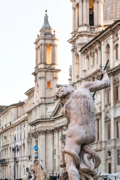 Figur Fontana del Nettuno på Piazza Navona – stockfoto