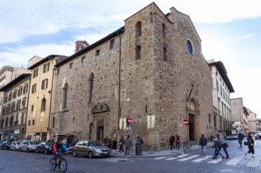 Kilise Santa Maria Maggiore di Firenze yakın kişi