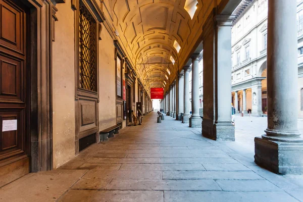 Arcade of Uffizi Gallery in Florence city — Stock Photo, Image