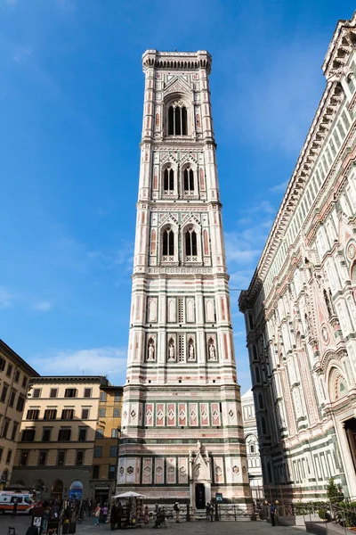 Glockenturm und Kathedrale Santa Maria del Fiore — Stockfoto