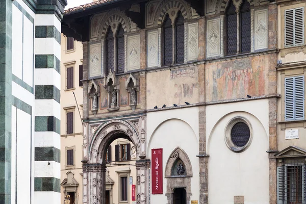 Casa de Museo de Bigallo en Loggia del Bigallo — Foto de Stock