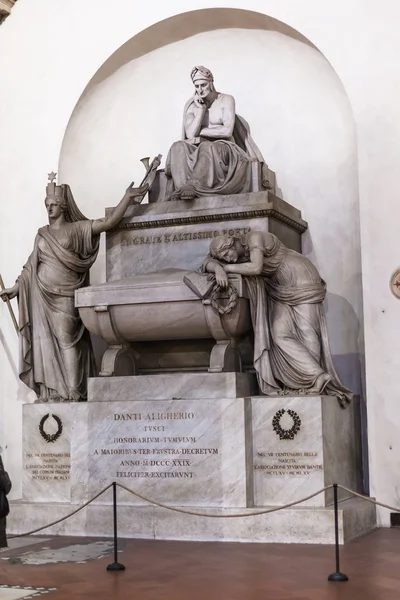 Мемориал Данте Алигьери в базилике Санта Кроче — стоковое фото