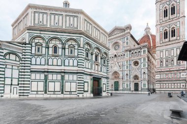 Piazza San Giovanni sabah Floransa
