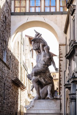 heykel tecavüz Polyxena Piazza della Signoria üzerinde