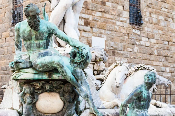 Figura de fuente de neptune de cerca — Foto de Stock