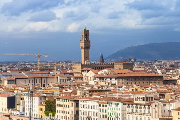 Stadtbild der Florenzstadt mit Palazzo Vecchio — Stockfoto