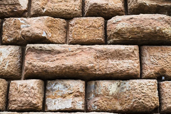 Große braune Steinblöcke in der Mauer des Palazzo Pitti — Stockfoto