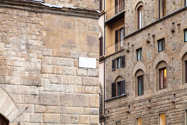 Murallas de casas medievales en Florencia ciudad —  Fotos de Stock