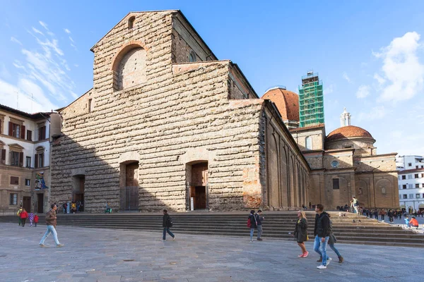 Cerca de Basílica de San Lorenzo en Florencia — Foto de Stock