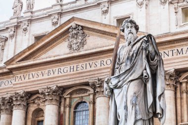 Paul Havari ve St Peter Bazilikası Vatikan
