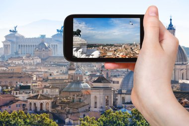 turist fotoğraf Roma manzarası smartphone cep telefonu ile