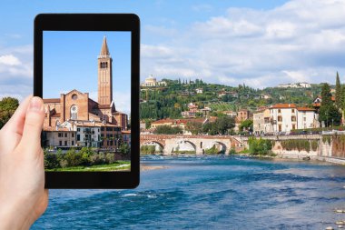 turist fotoğraf Verona şehir kilisede