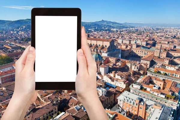 Fotografias turísticas Bolonha cidade em tablet — Fotografia de Stock