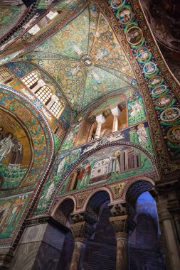 Basilica San Vitale Ravenna şehrinde süslemeleri