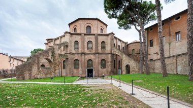 Basilica San Vitale sonbahar günü Ravenna şehrinde