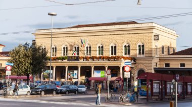 Bologna Centrale railway station clipart