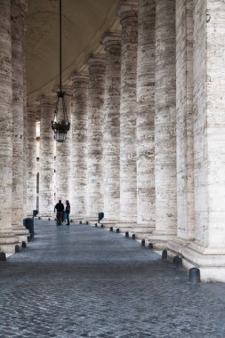 Colonnade Piazza San Pietro in Vatikan Şehri Tarih
