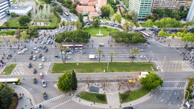 Görünüm Meydanı Placa de Pius XII ve cadde üzerinde