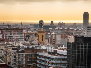 Barcelona üzerinden baharda ağarma sarı