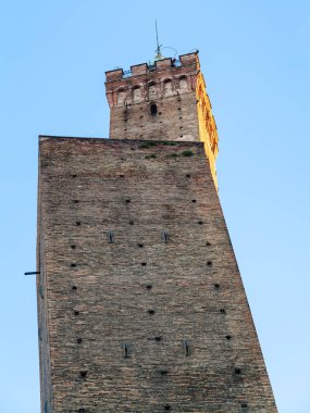 Bologna şehir iki kuleleri (Due Torri) sembolü
