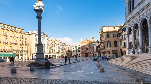 Widok na Piazza dei Signori w mieście Padwa — Zdjęcie stockowe