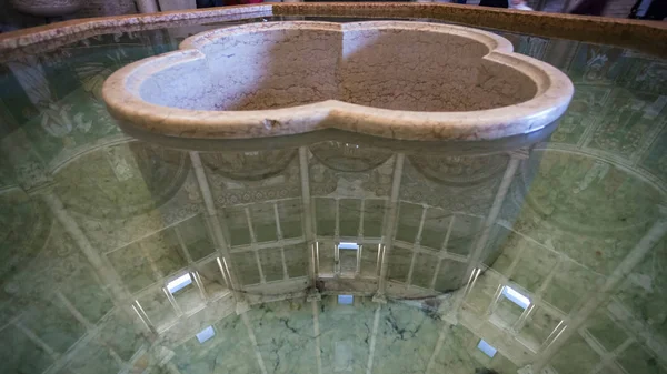 Stone font in baptistery of Parma city — Stock Photo, Image