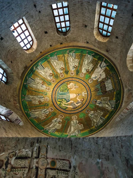 Decoration of Arian Baptistery in Ravenna — Stock Photo, Image