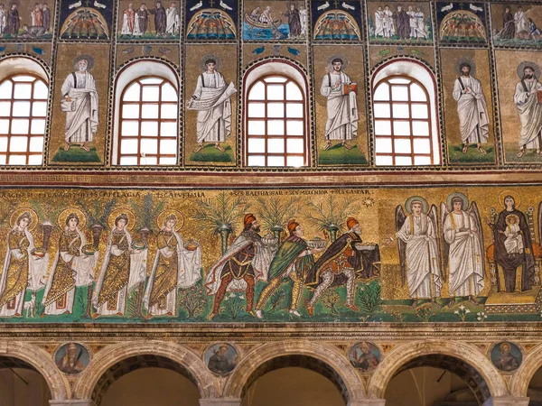 Mosaikwände mit drei Königen der Kathedrale — Stockfoto