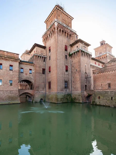 Ferrara şehrinde Castello Estense — Stok fotoğraf