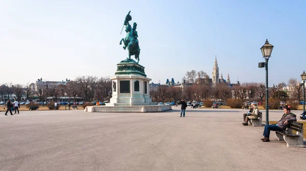 Arquiduque Carlos na praça Heldenplatz — Fotografia de Stock