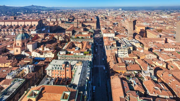 Strada Maggiore Bologna görünümünü yukarıda — Stok fotoğraf
