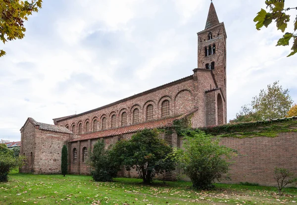 Basilica di san giovanni evangelista in ravenna — Stockfoto