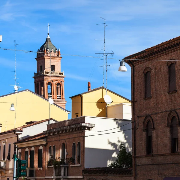 Stadthäuser in Ferrara Stadt — Stockfoto