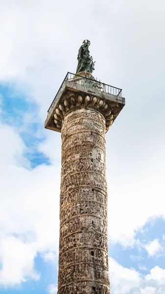 Kolumn av marcus aurelius i Rom city — Stockfoto