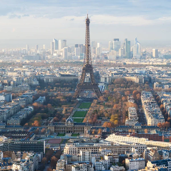 Above view of Eiffel Tower and La Defence district — Stock Photo, Image