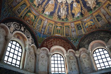 iç neoniano Baptistry: Ravenna
