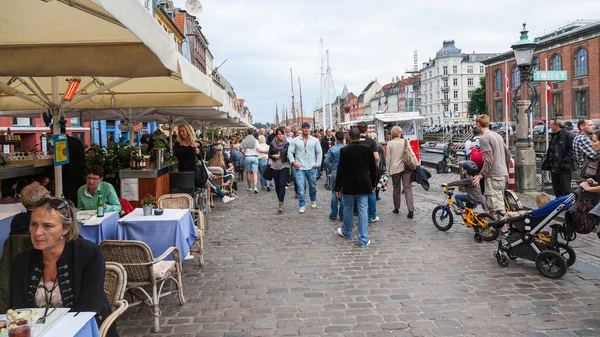 Restaurant in Nyhavn area in Copenhagen city — Stock Photo, Image