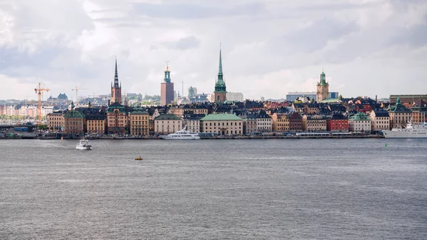 Stockholm city (Galma Stan, Old Town) from sea — Stock Photo, Image