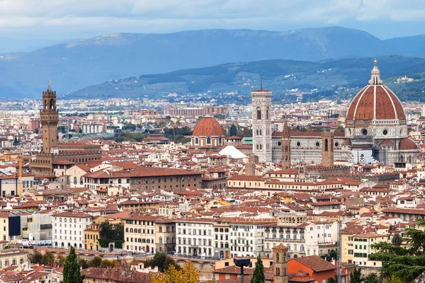Skyline centro de Florencia ciudad en otoño — Foto de Stock