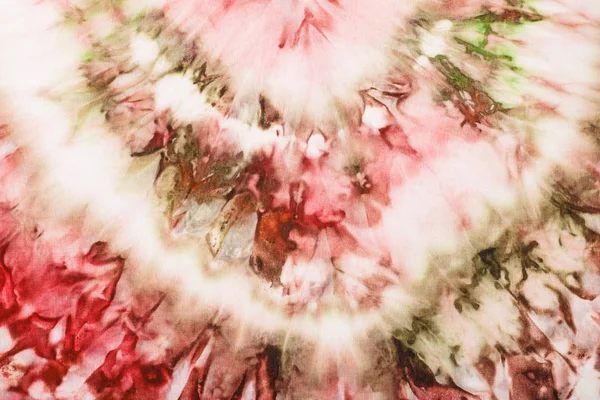 Абстрактная розовая и зеленая картина на шелковом батике — стоковое фото