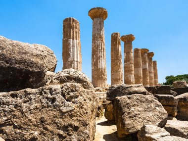 Antik tapınak Herakles (Tempio di eracle)