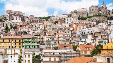 Sicilya Castiglione di Sicilia şehrin manzarası