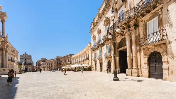 Plaza Duomo en la ciudad de Siracusa — Foto de Stock